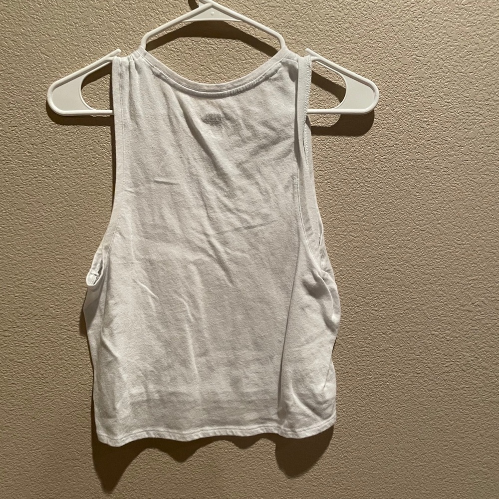 Pink tank - Picture 3 of 5